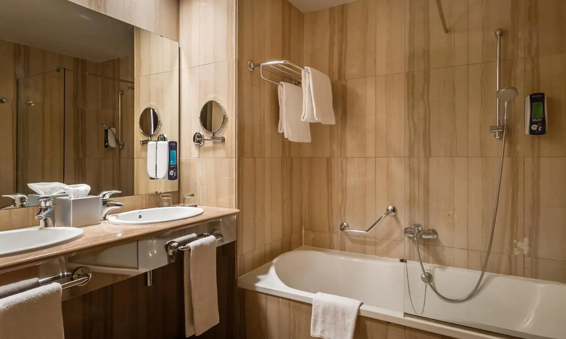 Hotel Sb Ciutat Ταραγόνα